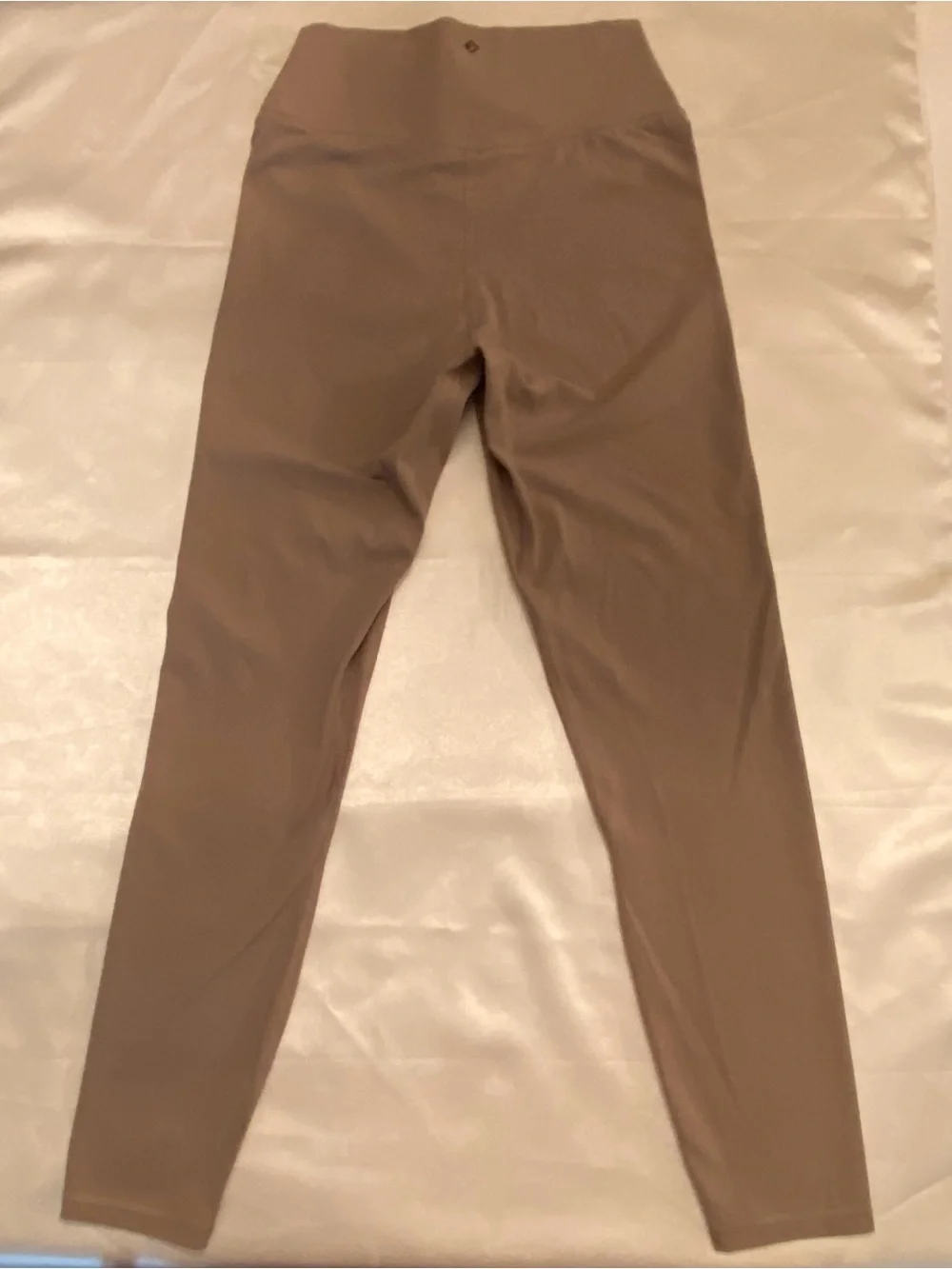 YPB High Rise Ankle Yoga Leggings, Mocha/Brown Size M, EUC , Barely Worn